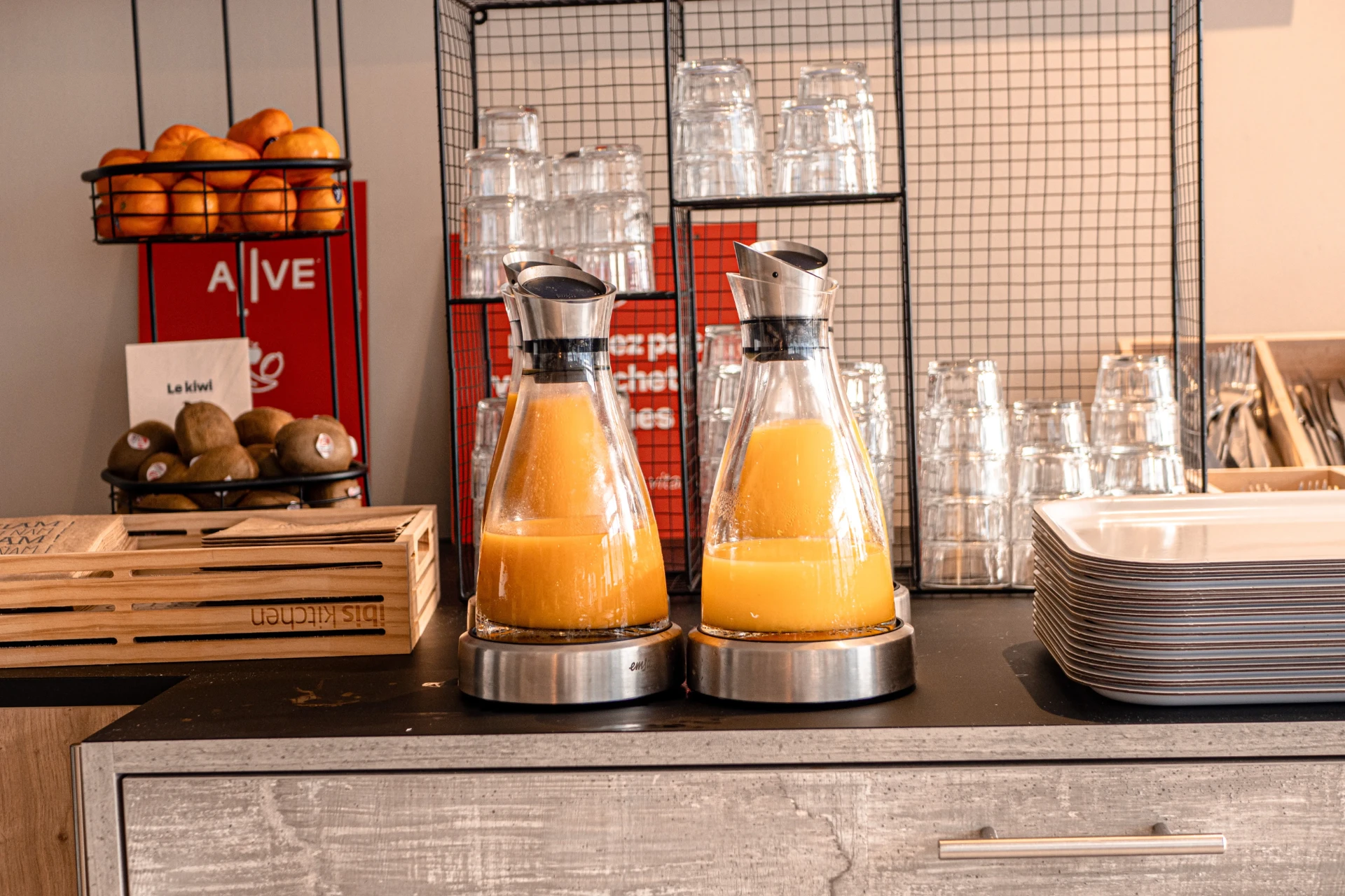 Buffet de jus de fruits photographié par Le Studio Marketing